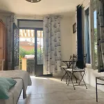 Tres Beau Lumineux Dans Avec Piscine ז'ואן-לה-פינס