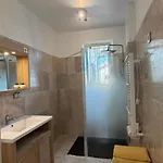 Tres Beau Lumineux Dans Avec Piscine Апартаменты Жуан-ле-Пен