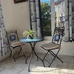 Апартаменты Tres Beau Lumineux Dans Avec Piscine *
