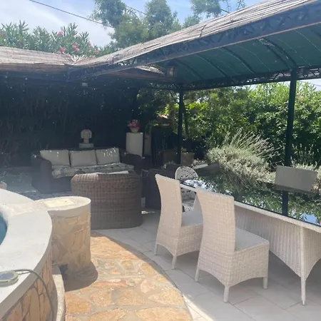 Tres Beau Studio Lumineux Dans Villa Avec Piscine Juan-les-Pins