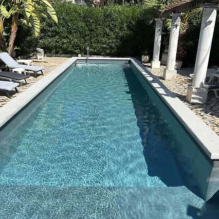 Apartmán Tres Beau Lumineux Dans Avec Piscine