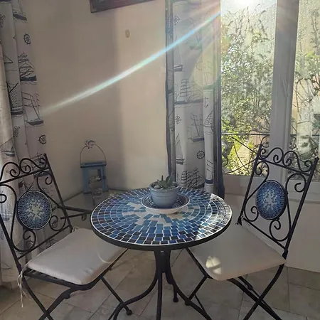 Lejlighed Tres Beau Lumineux Dans Avec Piscine Juan-les-Pins