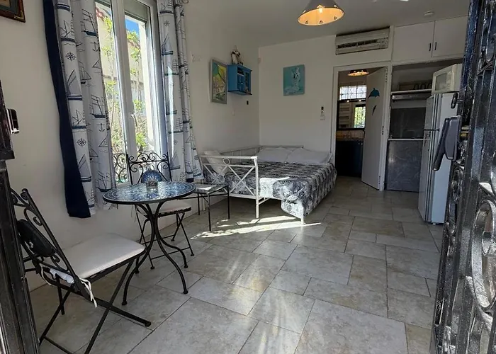 Tres Beau Lumineux Dans Avec Piscine Appartement Juan-les-Pins